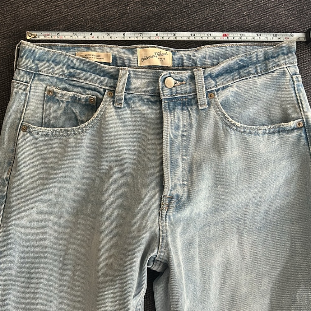 Universal Thread Mid Rise 90s Boyfriend Jeans Size 8 - Picture 4 of 12